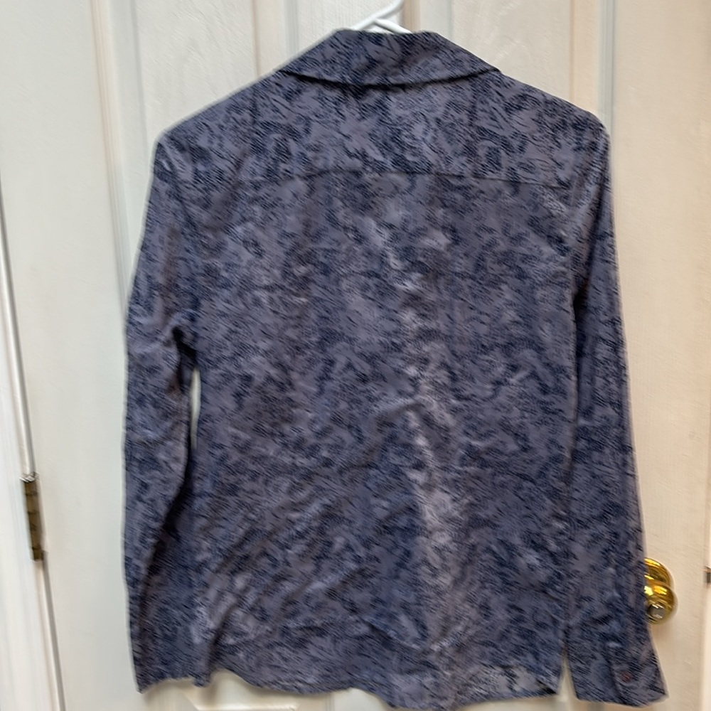 Blue Patterned Button-Up Shirt - Picture 4 of 4